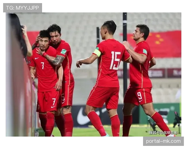 吉达国民更衣室庆祝胜利 团队氛围融洽助力连胜